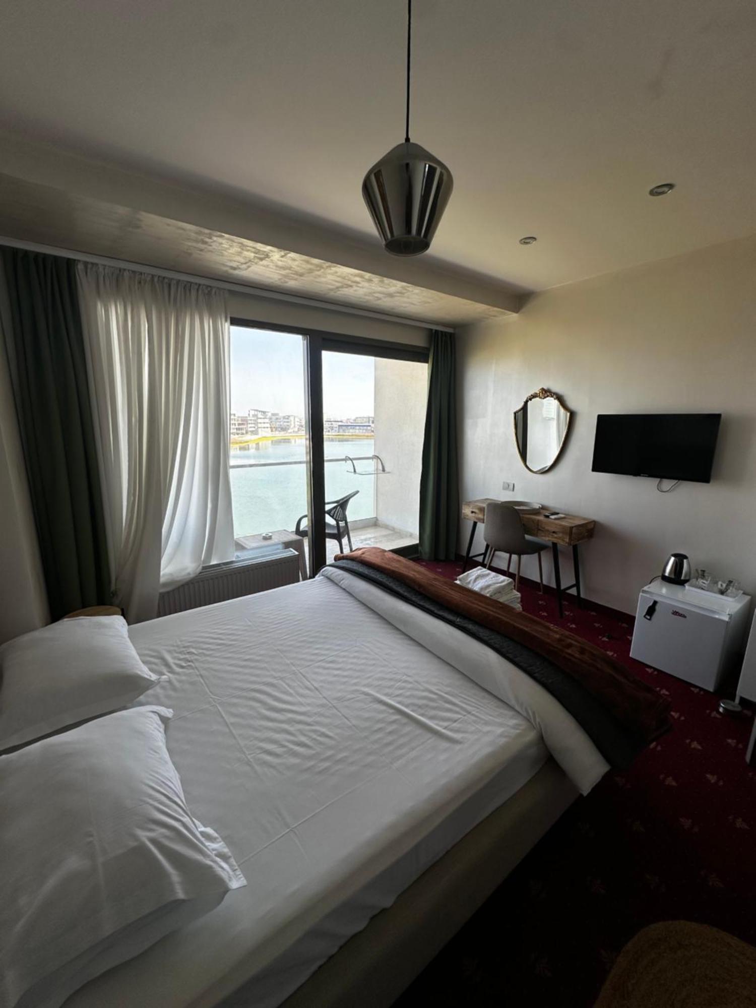 White Boutique Hotel- Eforie Nord Extérieur photo