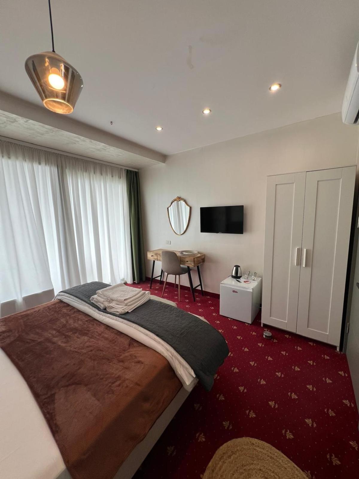 White Boutique Hotel- Eforie Nord Extérieur photo